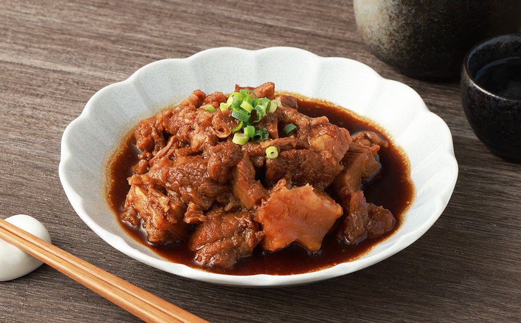 牛丼の具と牛すじ煮込みの食べ比べセット各3パック 計6パック