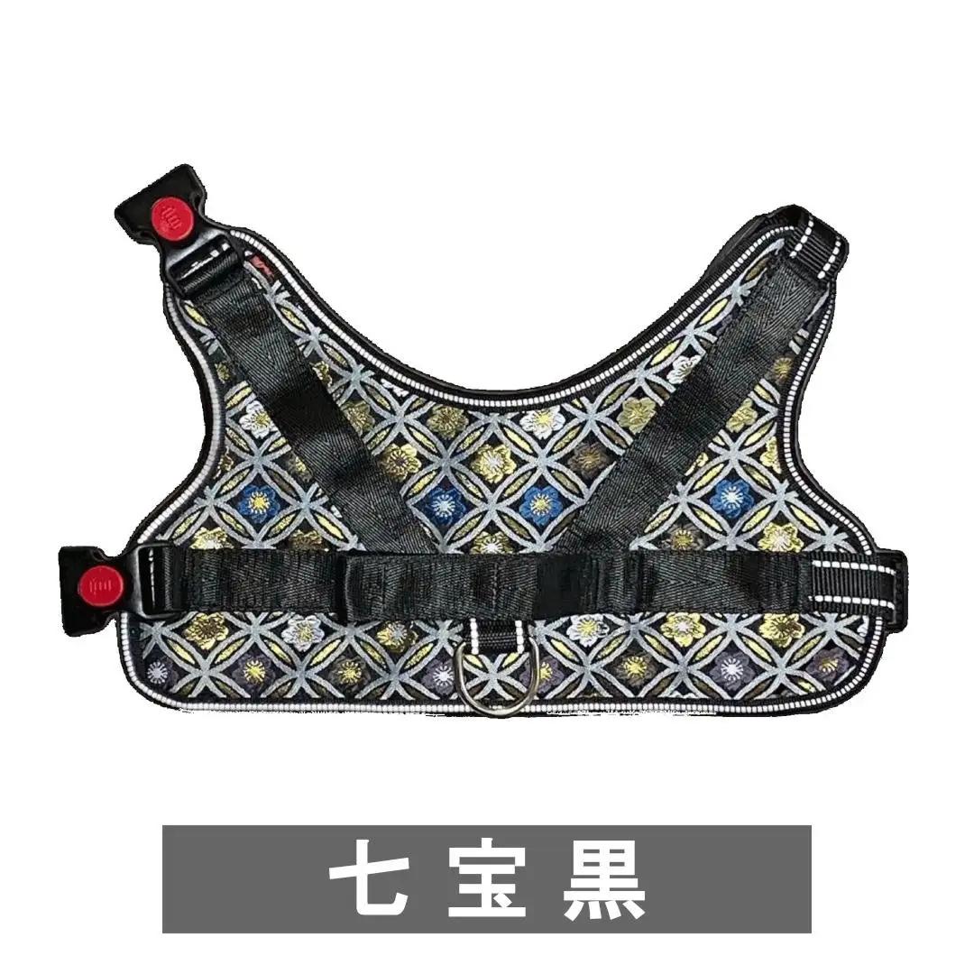 【 京都西陣金襴織 】中型犬用ハーネス 華（七宝 黒）《柴犬柄コースター付き！》【柴犬コウタのハッピィショップ】［ 犬用ハーネス 背中に乗せてカチッと留めるだけ 胴輪 抜けにくい お正月 お祝い 人気