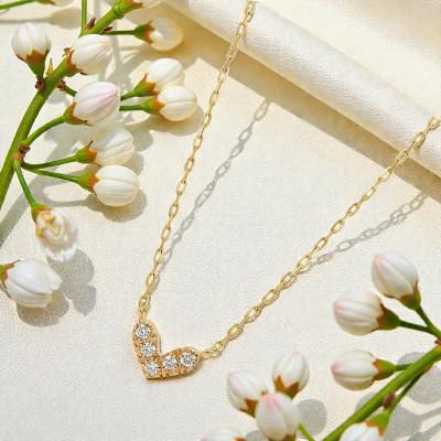 ふるさと納税 大津市 【18金イエローゴールド】大人可愛いハート ダイヤモンドネックレス 胸元に浮かぶ小さなエレガント |  | 01