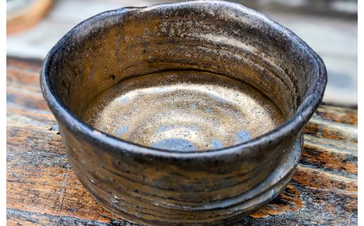 陶芸家 番匠谷武作「焼き物」金釉ちぬの海茶碗