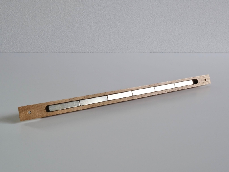 ツールバー 選べる 樹種 サクラ ナラ w390mm×h20mm×d10mm 強力 ネオジム磁石 マグネット キッチン 玄関 工具 収納 インテリア DIY おしゃれ シンプル デザイン HOFF&Co. お取り寄せ 愛知県 小牧市 送料無料