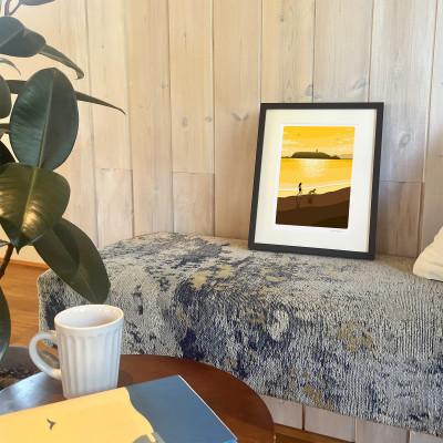 ふるさと納税 茅ヶ崎市 湘南・茅ヶ崎で描く、海を感じるイラストアート『ジークレーアートフレーム　SL-15』(小:八つ切) |  | 01