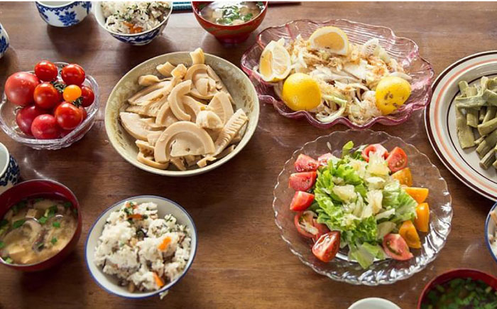 【12回定期便】 土佐の太陽をいっぱいに浴びた旬の野菜セット小 【土佐野菜】 [ATBA007]