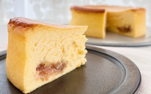 【数量限定】アップルチー （安曇野の紅玉りんごを使ったベイクドチーズケーキ)）5号サイズ （15cm×15cm）1台 /長野県白馬村　くりくり倶楽部　紅玉　チーズケーキ　スイーツ　デザート　お取り寄せ　ギフト【G0770703】