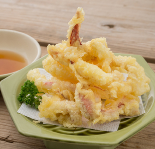 剣先イカ専門店の人気総菜「剣先イカの天ぷら」―自宅でサックサクぷりっぷりのイカ天を食卓に！【８個セット】｜HGH00033