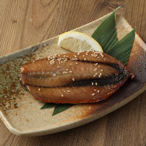 浜口海産物店のじゃこ2種と干物3種セット　シラス 無添加 釜揚げ しらす丼 ちりめん丼【R00283】