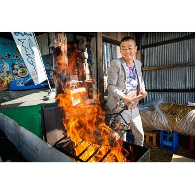 ふるさと納税 南国市 土佐沖一本釣り戻りカツオわら焼き生たたき【半節、3人前320g〜370g】 |  | 01