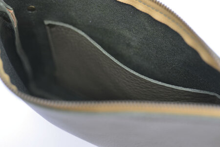 サコッシュ Mサイズ オリーブグリーン AX113-4