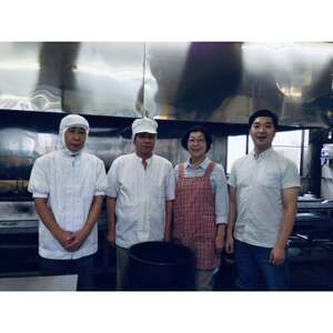 うなぎの六三 こばやし商店 国産 蒲焼うなぎ 約135g×2尾 自家製たれ2個付 木箱入【配送不可地域：離島・沖縄県】【1604278】