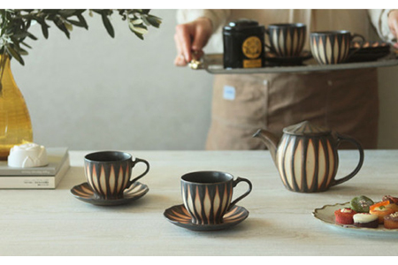 【美濃焼】サンセベリア ティーセット【山功高木製陶】食器 マグカップ コーヒーカップ ティーカップ ティーポット 急須 皿 小皿 ソーサー ペア アジア アフリカ モダン カフェ 癒し コーヒー 紅茶
