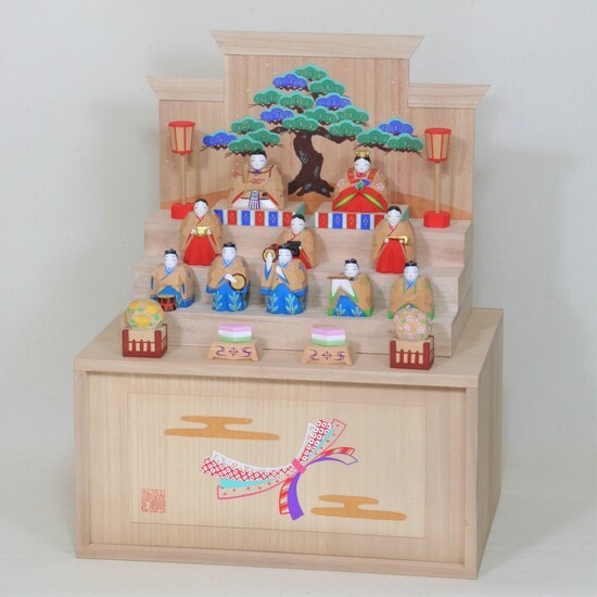
                  奈良一刀彫 ひな人形段飾り 伝統工芸品 大林杜壽園 奈良県 奈良市 なら 
                