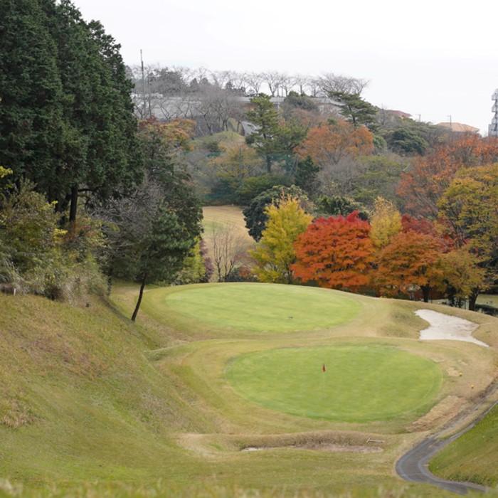 熱海ゴルフ倶楽部　全日 2名様ゴルフプレー・熱海倶楽部迎賓館ホテル　宿泊券 1泊3食付 ※不可日あり