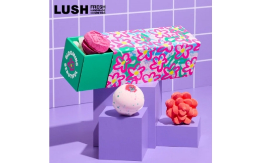 LUSH ラッシュ ブルーミング ビューティフル 3種のバスギフト_ラッシュ LUSH バスボム 入浴剤 人気 おすすめ 送料無料 贈答 ギフト プレゼント【1448555】
