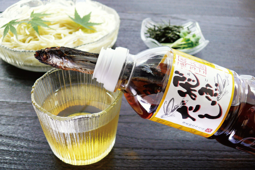 だし あご 飛魚 飛魚だし 希釈用 3.0L（500ml×6本） 12回 定期便 総計36.0L  [海産物のわたなべ 長崎県 平戸市 hr42bgy390036] 出汁 めんつゆ つゆ あごだし 希