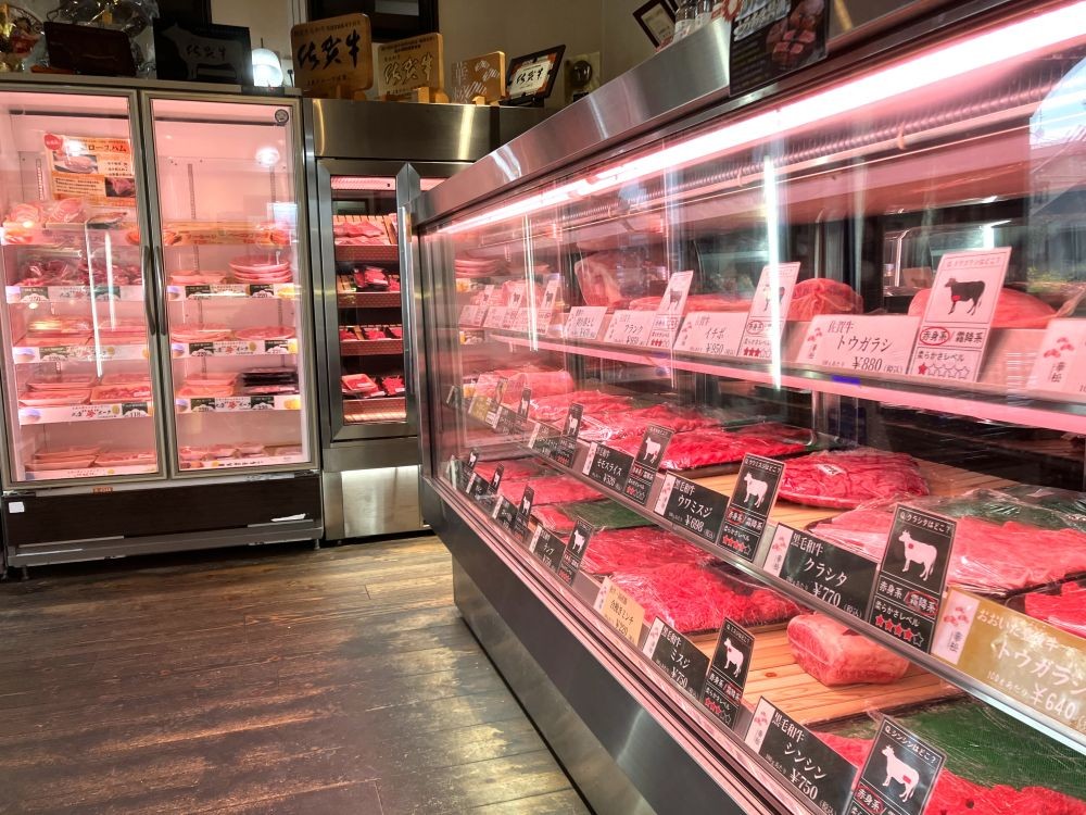 熟成佐賀牛専門店の華松。最高の肉質「5」等級および「4」等級・BMS「No.7」以上の佐賀牛をお楽しみください。