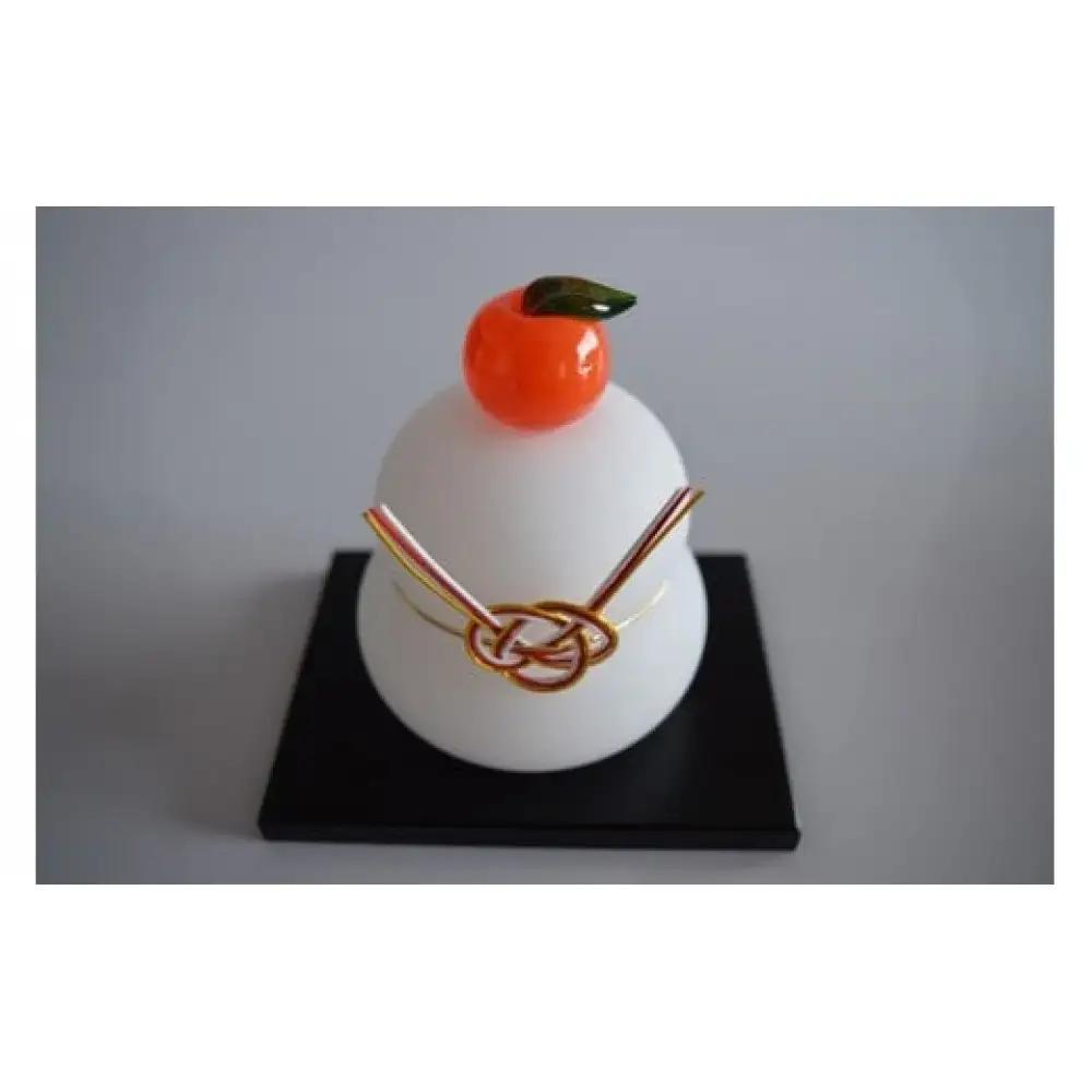 ガラスの鏡餅(黒台付き）サンドブラスト加工＜Mサイズ＞ ｜ ガラス 鏡餅