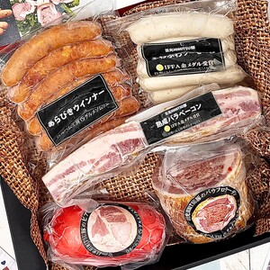 日光HIMITSU豚で作った厳選ソーセージと熟成ベーコン・シャルキュトリの豪華なアソートセット｜日光ひみつ豚 オードブル バラエティ 詰め合わせ グルメ 加工肉 豚肉 銘柄豚 [0327]