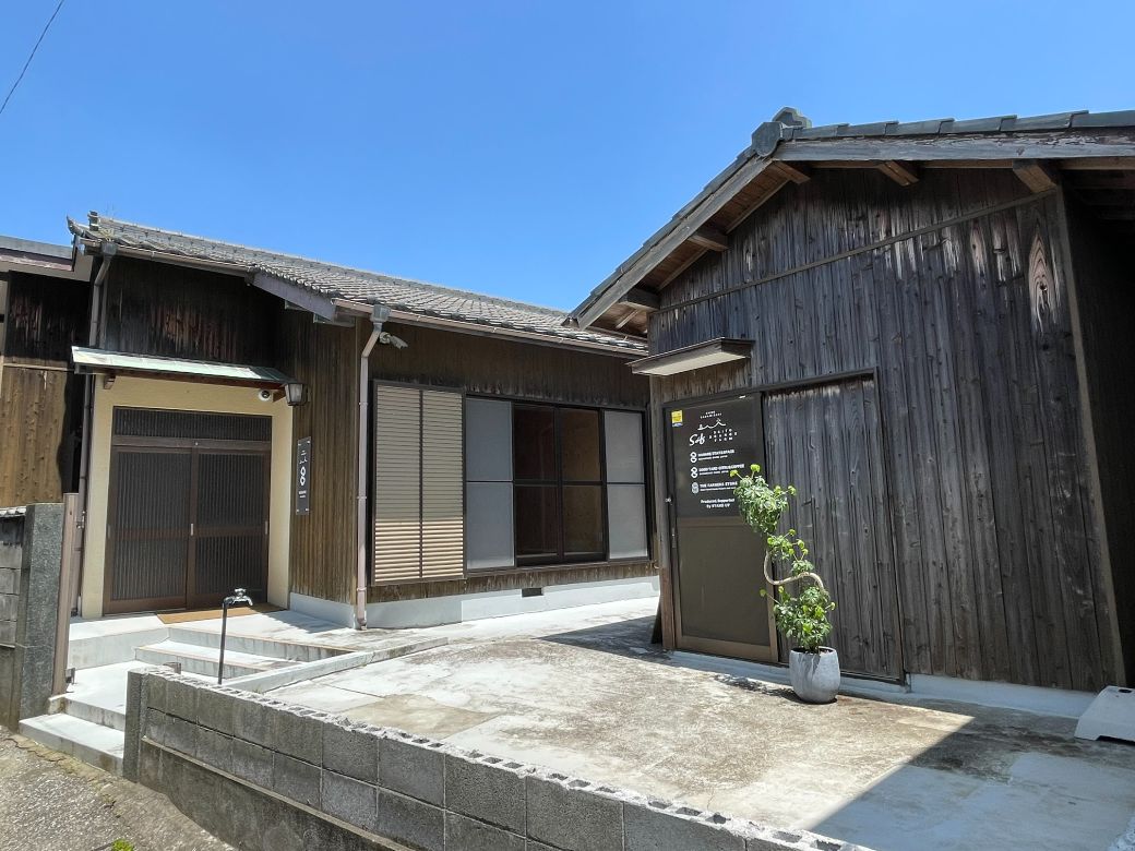 【ふるさと納税】愛媛・西宇和・佐田岬　一棟貸しゲストハウスHANARE Stay&Space佐田岬 ご宿泊クーポン3,000円分 【ふるさと納税 人気 おすすめ ランキング 宿泊券 ゲストハウス 旅行 宿泊 観光施設 飲食店 お土産 一棟貸し クーポン 愛媛県 伊方町 送料無料】 IKTAQ002