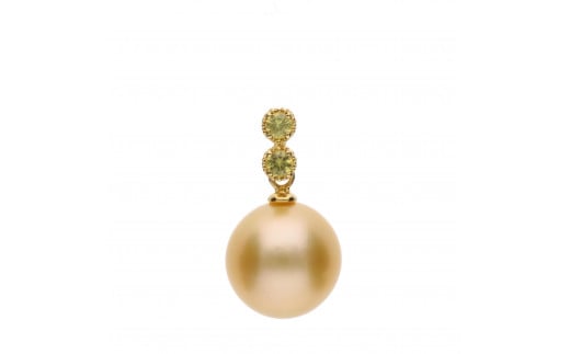 
            【鞠】ゴールデンパール（南洋 白蝶真珠） 10mm セミラウンド イエローサファイア K18 イエローゴールド ペンダントトップ
          