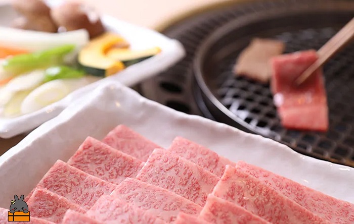 《年末にお届け！》毎回約700頭から厳選された 鹿児島黒毛和牛 霜降り焼肉 1000g ( 12月配送 年末 年始 お正月 厳選 プレミアム 高品質 鹿児島黒毛和牛 黒毛和牛 牛肉 徳之島 奄美 鹿児