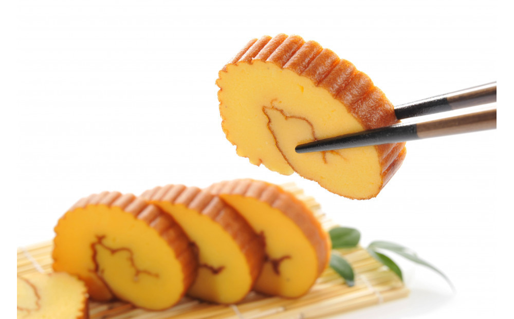 【12月下旬お届け商品】小田原蒲鉾・伊達巻セット【惣菜 かまぼこ 地元特産品 小田原特産品 板付き蒸しかまぼこ（白） 伝統技法 板付き蒸しかまぼこ（赤） だてまき こだわりのかまぼこ ふんわり、しっと