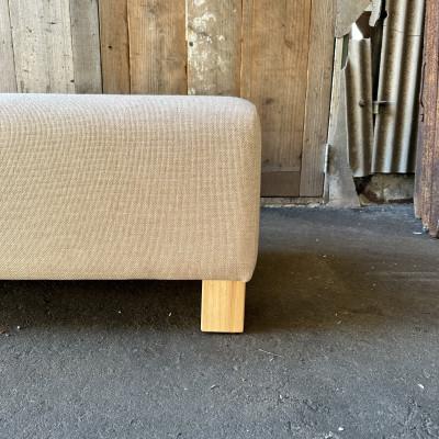 ふるさと納税 富田林市 90 Bench(90ベンチ)NC アイボリー NAベース脚【SWOF】 |  | 01