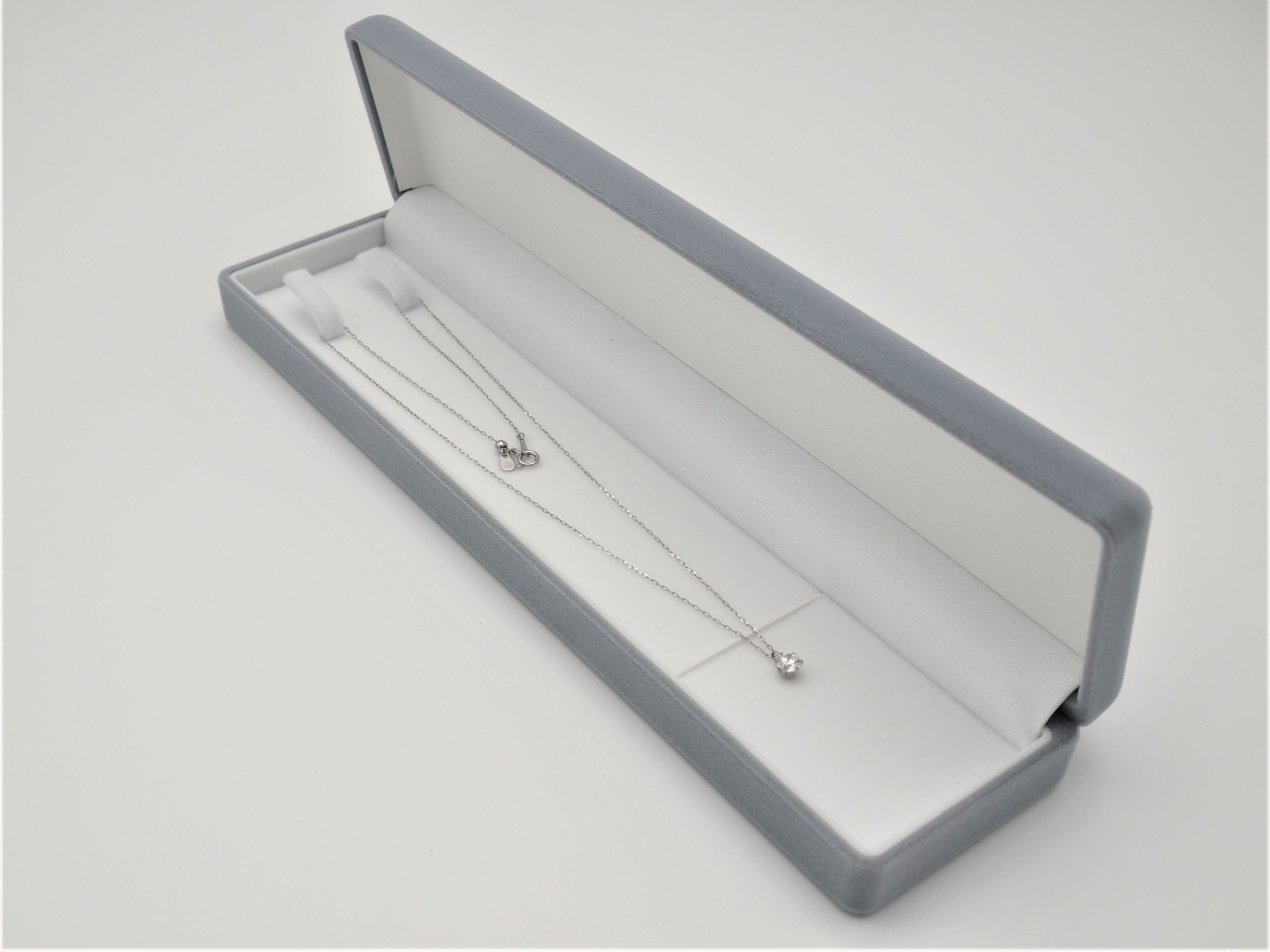 〈 甲府ジュエリー 〉PT900LGD0.3ctUPペンダント LD0005