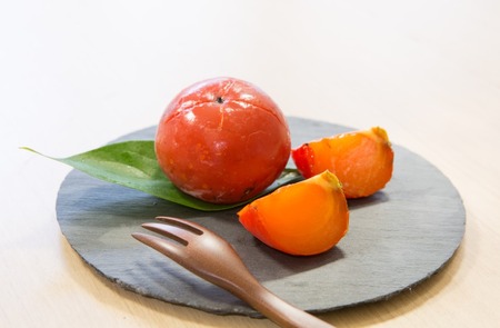 fn-20-001 瞬間冷凍甲子柿１㎏ 創作農家こすもす 果物 フルーツ スイーツ