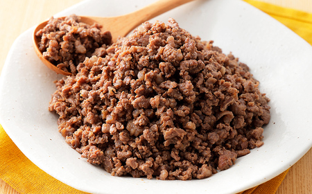 十勝ハーブ牛 ひき肉 挽肉 ミンチ 計900g（300g×3P） 小分け 個包装 国産 北海道 牛 肉 牛肉 赤身 冷凍