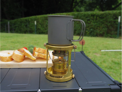 テイストランタン ランタン オイルランタン アウトドア キャンプ キャンプ用品 コンパクト 手のひらサイズ 保温可能 高級感 真鍮ボディ アンティーク調 千葉県 成田市