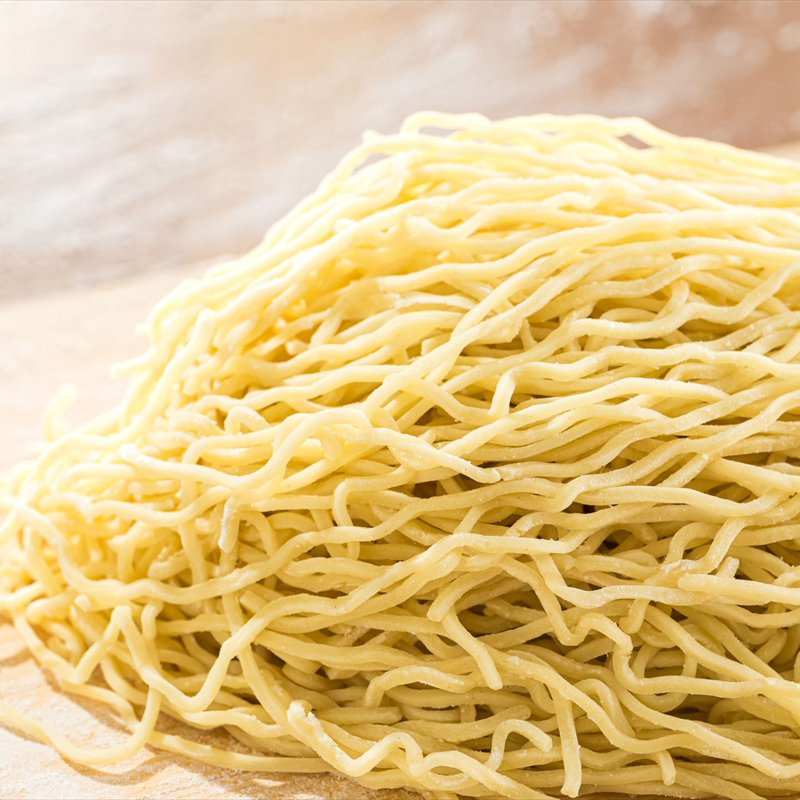 【12/22まで年内お届け】細ちぢれ麺 16食分 400g×4袋（スープなし） | 北海道産 小麦100％ 人気 釧路ラーメン 細麺  森谷食品 年内配送 年内発送 北海道 釧路町 釧路超 特産品_イ