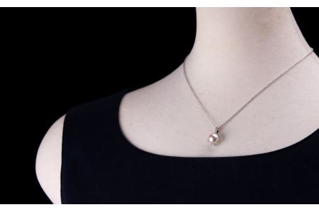 【300-26】煌びやかな！あこや真珠9mmペンダント(PT900)