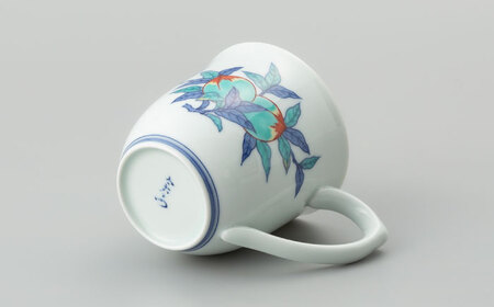 【有田焼】重要無形文化財 マグカップ  桃絵  / 佐賀県 / 今右衛門焼佐賀店有銘堂[41AAAY015]