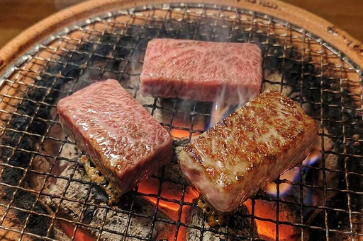 日光和牛 肩ロース ミニステーキ 約300g 日光産とちぎ和牛 [0838]