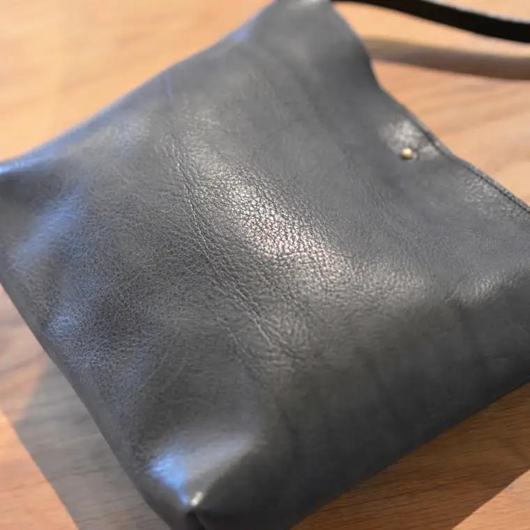 革製品 栃木レザーのミニマムギボシショルダー BB022