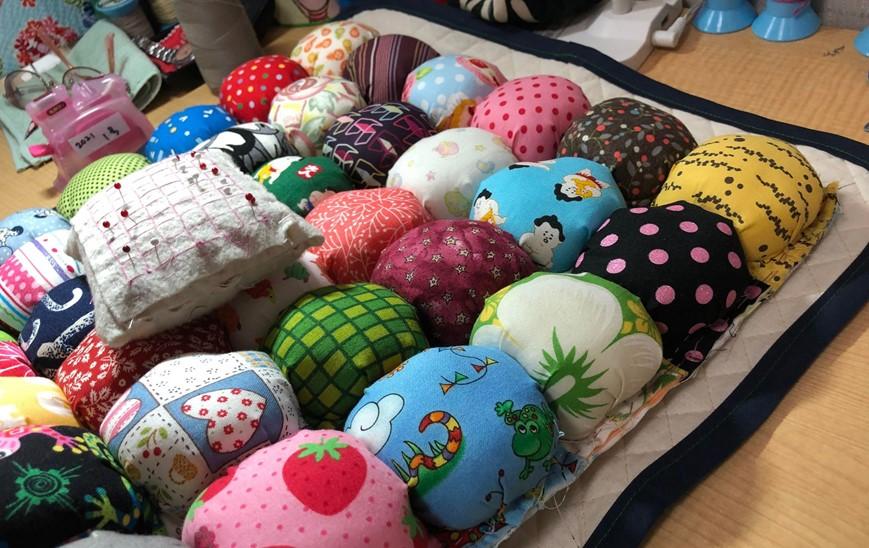 座り心地バツグン！　点で支えるパフクッション