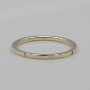 K18鍛造リング　極細1.3ｍｍダイヤ8石　9000495276