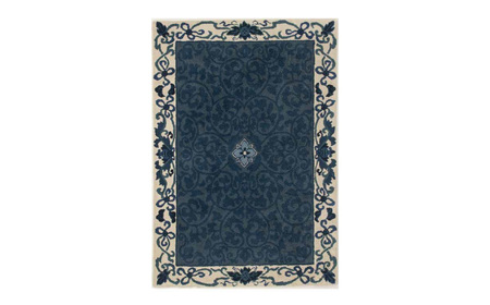 ＜手刺繍＞花唐草唐花文/浅縹地 約140×200cm 佐賀県/株式会社鍋島緞通吉島家[41AAAM013]