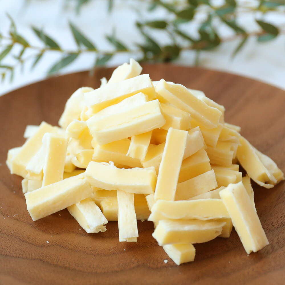 【ふるさと納税】【訳あり】フルフル！チーズセット 約1kg カマンベール アーモンド ブラックペッパー ロングチーズ レッドチェダー チーズサンド おまかせ チーズ 乳製品 おつまみ お酒のお供 晩酌 国産 愛媛県 送料無料 【えひめの町（超）推し！（松前町）】（927）