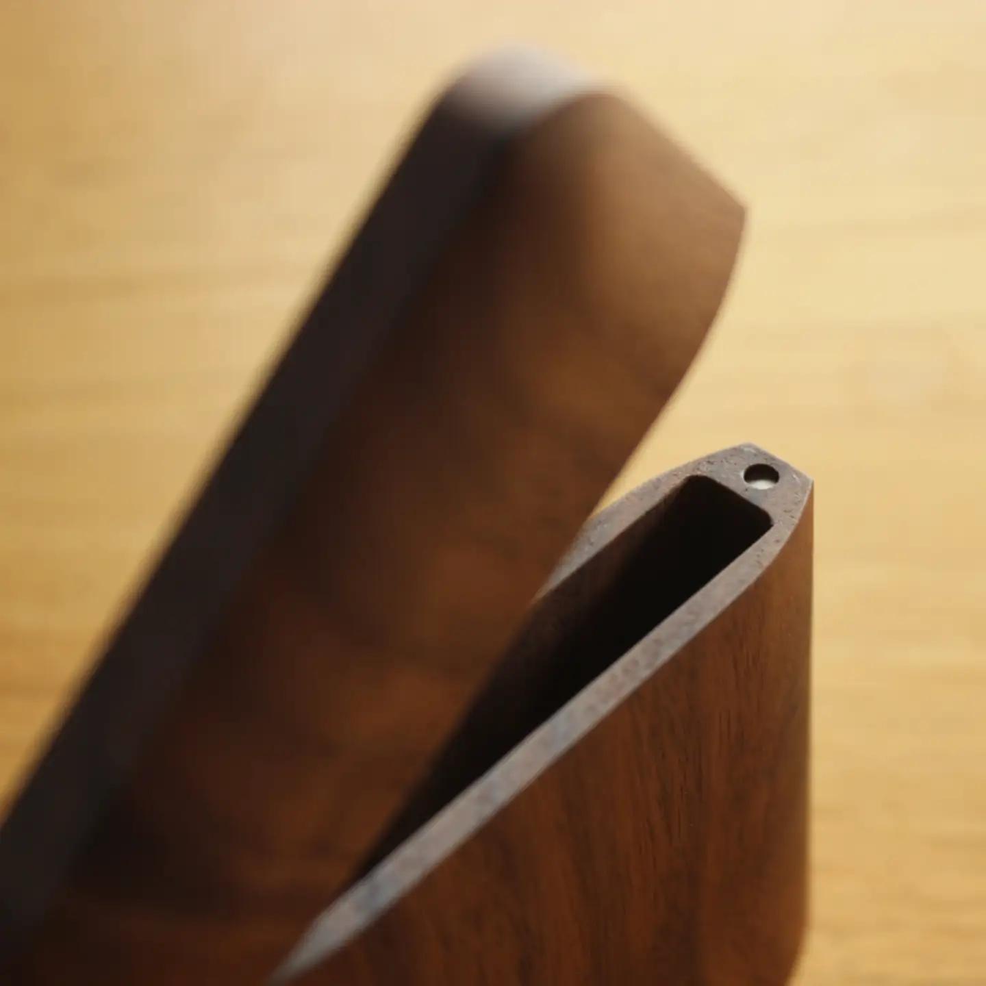 【Hacoa】おしゃれで美しいデザインの木製名刺入れ ウォールナット「Card Case Gentle」