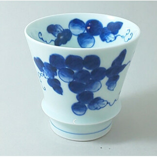 有田焼 匠の蔵 ぶどう 至高の焼酎グラス 【ヤマト陶磁器】焼酎カップ 酒器 グラス フリーカップ 持ちやすい 器 A10-183