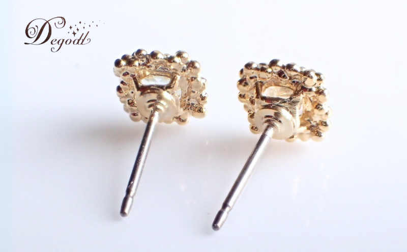 Degodd デゴッド ホワイトトパーズＳQデザインピアス アクセサリー ジュエリー レディースアクセサリー ピアス 小さいピアス 小振りピアス 天然石ピアス 天然石アクセサリー 贈り物 ギフト クリ