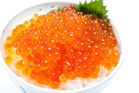 ＜12月18日決済分まで年内配送＞秋鮭いくら100g×4P(計400g)  B-81016