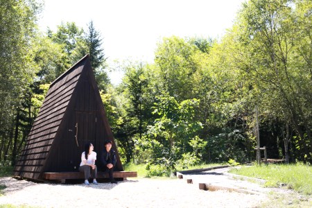 しもかわの魅力をギュッと詰め込んだ A-frame cabin iwor 1日1組限定1棟貸しローカルツアー付き宿泊プラン（ペアチケット） オフグリッドキャビン 故郷 ふるさと 納税 北海道 下川町 