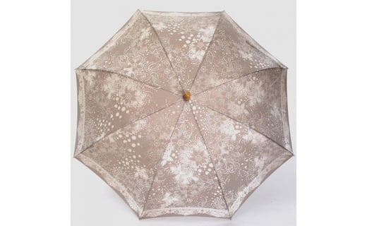 【槙田商店】晴雨兼用長傘　Kirie　ドットとフラワー柄　モカブラウン  傘 かさ 雨具 高級 晴雨 兼用 UV 日焼け ギフト ファッション  日傘 プレゼント 化粧箱 老舗