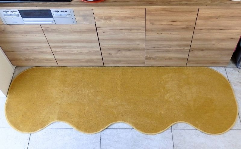 diw0345 北欧風キッチンマット ラグマットタイプ 65×255cm ピーナッツ型 ゴールド 抗菌防臭 SEK 織人しきもの屋工房