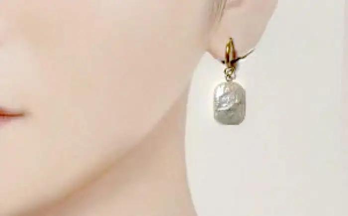 ピアス 淡水パールのフープピアス / アクセサリー ピアス フープピアス 淡水パール サージカルステンレス 18金メッキ 大阪府 / 大阪府藤井寺市/JamFlowerSalon [BLAW006]