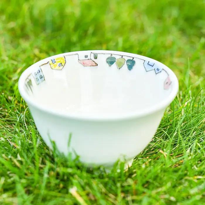 茶碗（白色）絵模様あり 3263