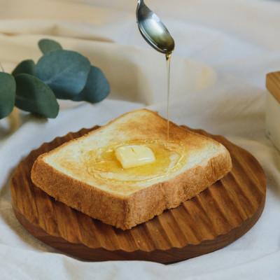 ふるさと納税 加茂市 【新潟県加茂市】トーストを美味しく食べる木のパン皿〈波乗りパン皿〉サイズ200・国産山桜 |  | 03