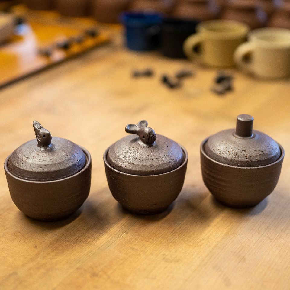 【ふるさと納税】 塩壷 3種セット 日常屋 くじら どんぐり シロチドリ 調味料入れ 食器 保存容器 塩 調味料 保存 セット キッチン用具 キッチン用品 鯨 クジラ 高知県 高知県 黒潮町